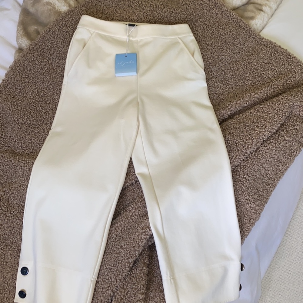 NWT (Cream) St. John Sport Pants